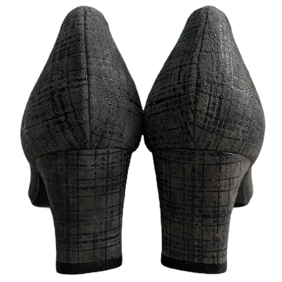 Stuart Weitzman gray suede plaid narrow 2.5” heel - Picture 5 of 8